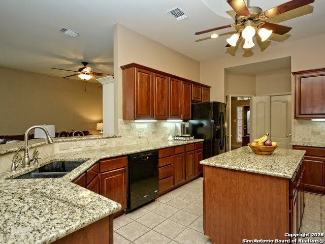 911 SERENE MDW, San Antonio, TX 78258