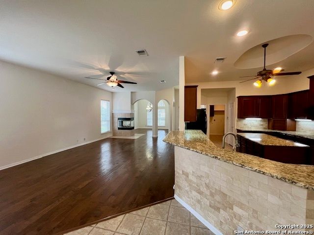 911 SERENE MDW, San Antonio, TX 78258