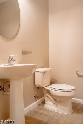 804 River Pl, Butler Boro, NJ 07405