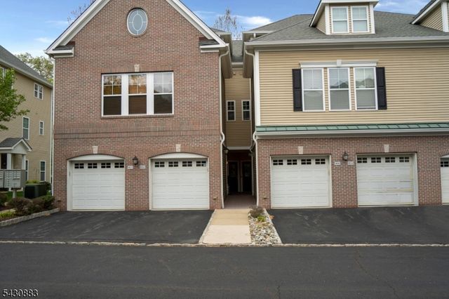 804 River Pl, Butler Boro, NJ 07405