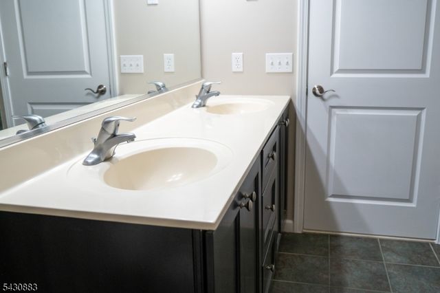 804 River Pl, Butler Boro, NJ 07405