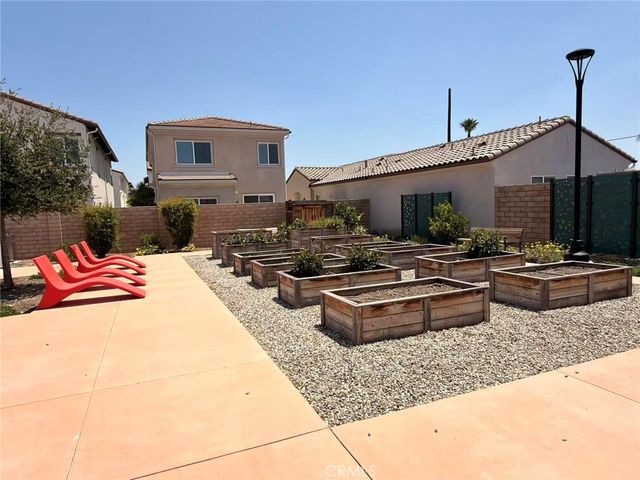 196 Bonita, Rialto, CA 92376