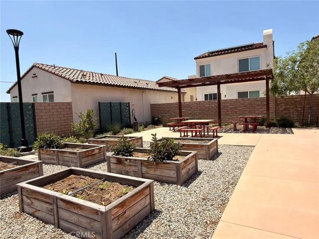 196 Bonita, Rialto, CA 92376