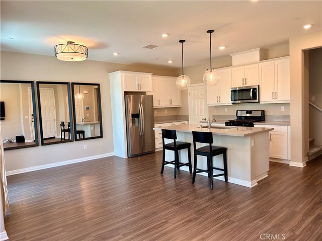196 Bonita, Rialto, CA 92376