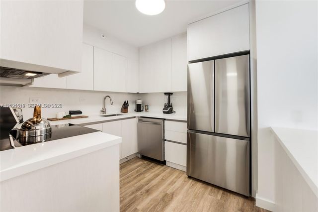 1500 Bay Rd 416S, Miami Beach, FL 33139