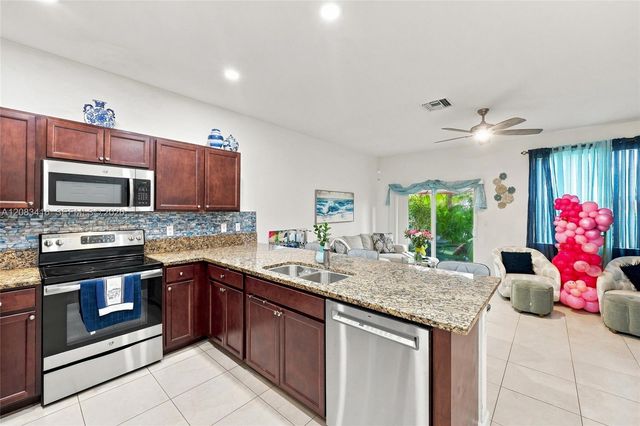 4321 Braxton Avenue, West Palm Beach, FL 33417