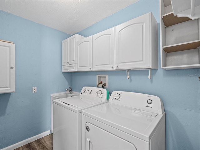6150 ISLAND DRIVE, Weeki Wachee, FL 34607