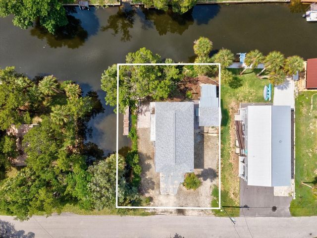 6150 ISLAND DRIVE, Weeki Wachee, FL 34607