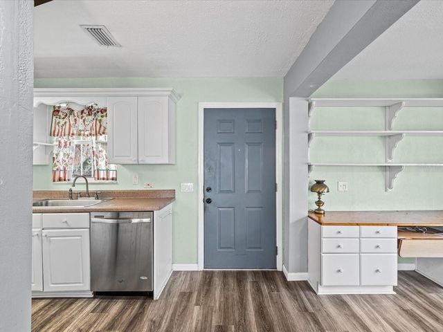 6150 ISLAND DRIVE, Weeki Wachee, FL 34607