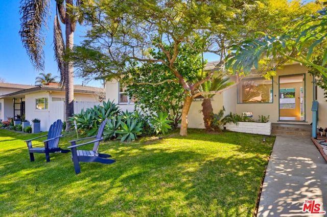 7024 Kentwood Avenue, Los Angeles, CA 90045