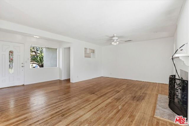 7024 Kentwood Avenue, Los Angeles, CA 90045