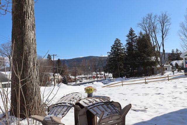 81 McGillis Avenue, Lake George, NY 12845