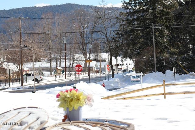 81 McGillis Avenue, Lake George, NY 12845