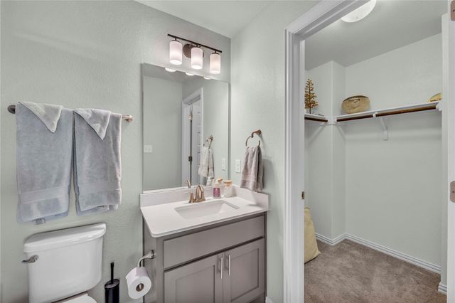 207 Patriot DR, Buda, TX 78610