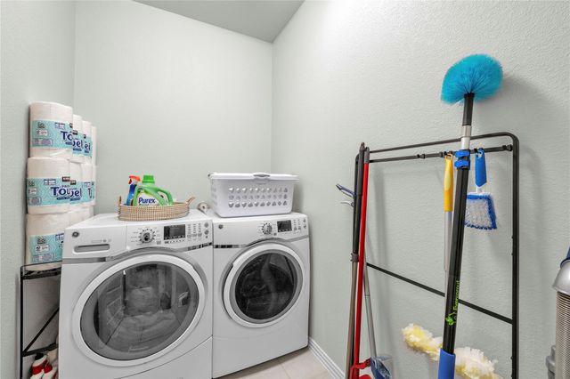 207 Patriot DR, Buda, TX 78610