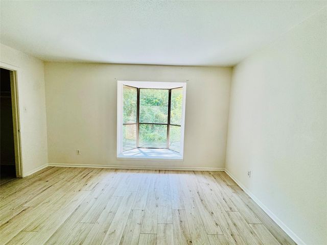 2003 Place Rebecca Lane 10, Houston, TX 77090