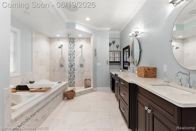 525 Broadacre Avenue, Clawson, MI 48017