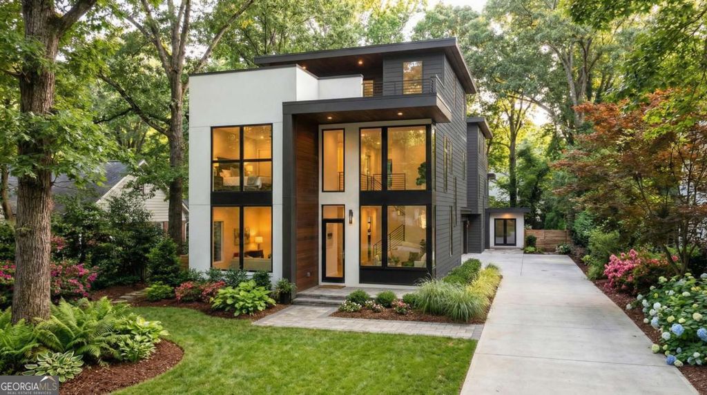 302 Fortune Street NE, Atlanta, GA 30312