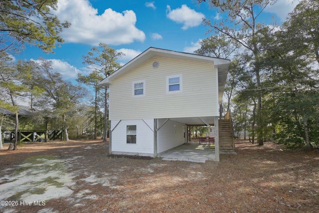 114 NW 21st Street, Oak Island, NC 28465