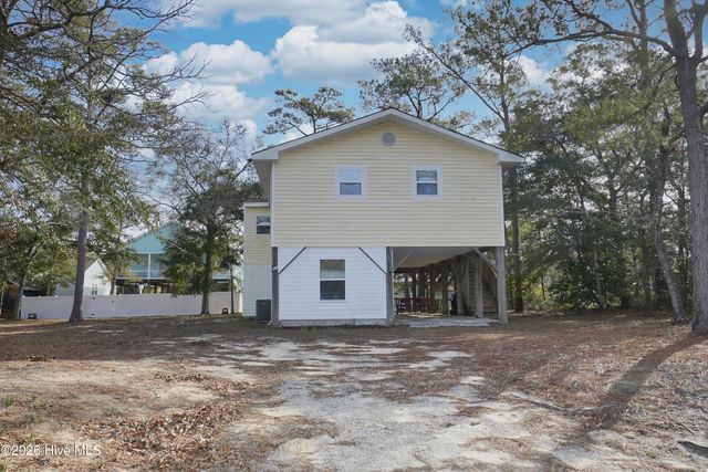 114 NW 21st Street, Oak Island, NC 28465