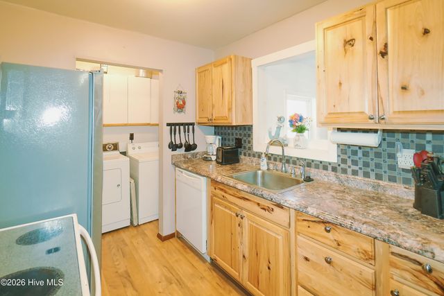 114 NW 21st Street, Oak Island, NC 28465