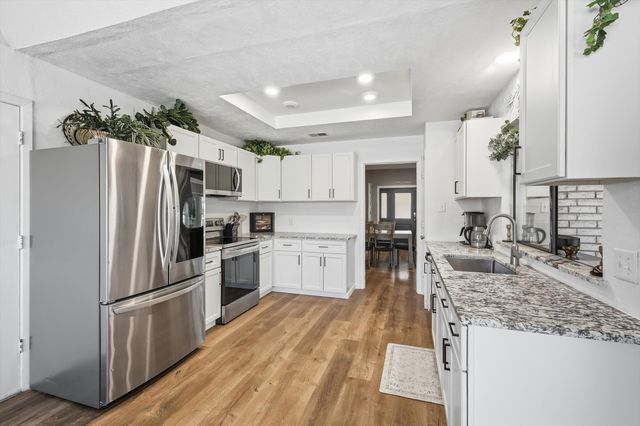 1105 Meadow Crest Lane, Mansfield, TX 76063