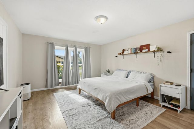 1105 Meadow Crest Lane, Mansfield, TX 76063