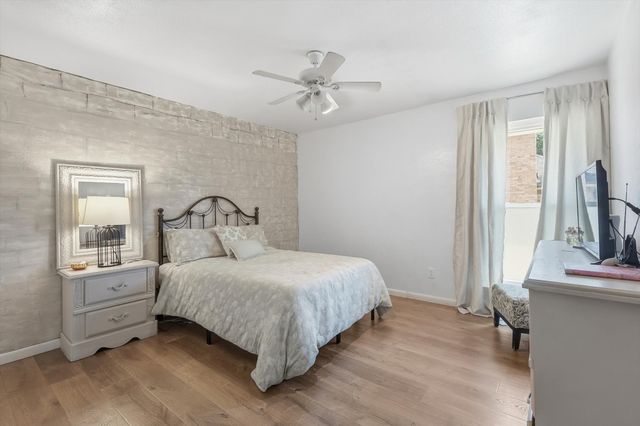 1105 Meadow Crest Lane, Mansfield, TX 76063