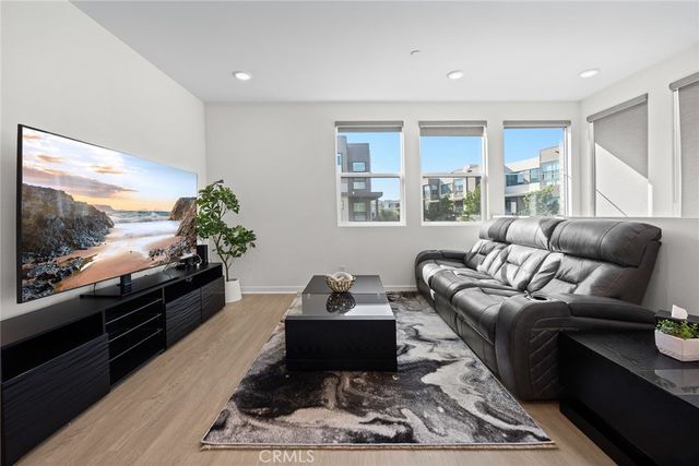 11026 Momentum, Rancho Cucamonga, CA 91730