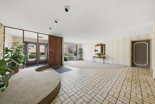 415 Wesley Avenue 21, Oak Park, IL 60302