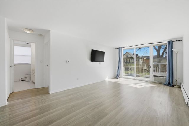 415 Wesley Avenue 21, Oak Park, IL 60302