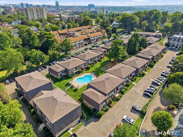 255 Strawberry Hill Avenue E5, Stamford, CT 06902