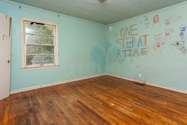 14329 Lower East Valley Road, Pikeville, TN 37367