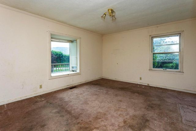 14329 Lower East Valley Road, Pikeville, TN 37367