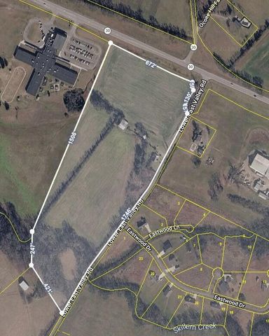 14329 Lower East Valley Road, Pikeville, TN 37367