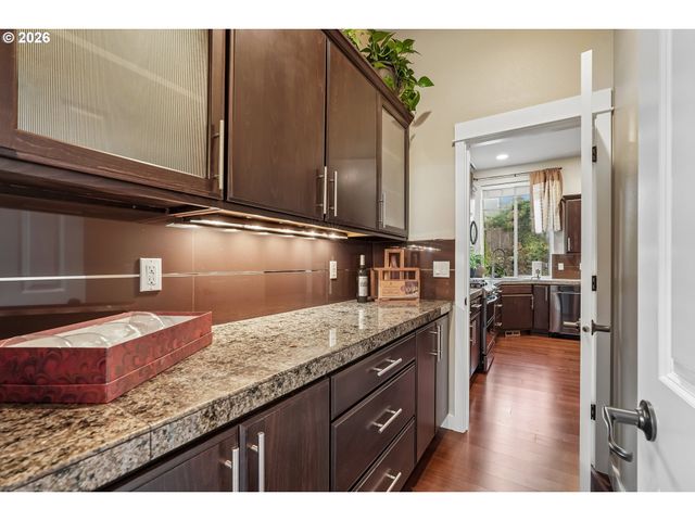 12931 Nw KYLA Ln, Portland, OR 97229