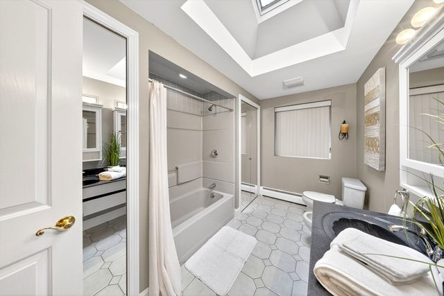 814 Sharps Lot Rd, Swansea, MA 02777