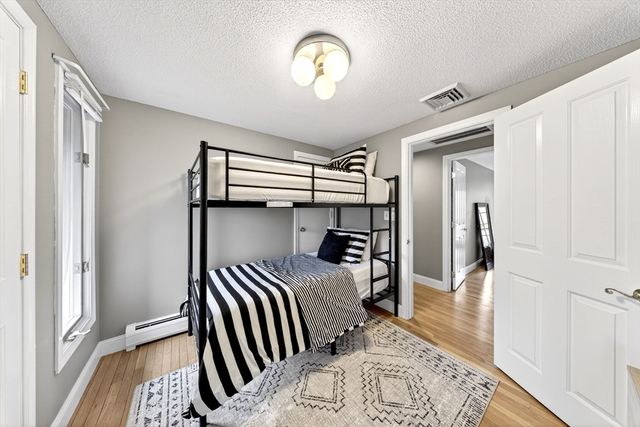 814 Sharps Lot Rd, Swansea, MA 02777