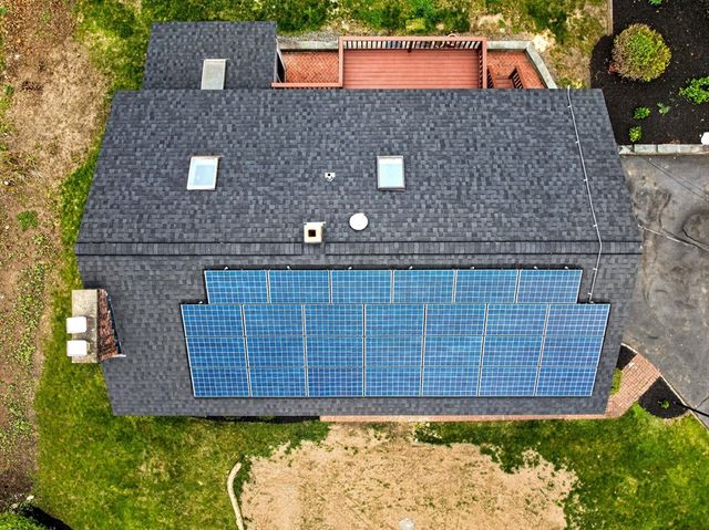 814 Sharps Lot Rd, Swansea, MA 02777