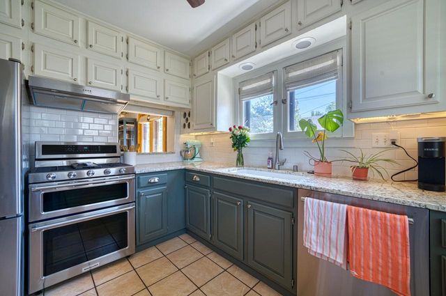 426 N 70th STREET, Wauwatosa, WI 53213