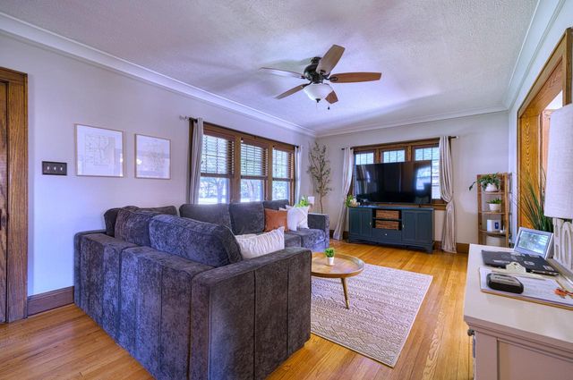 426 N 70th STREET, Wauwatosa, WI 53213