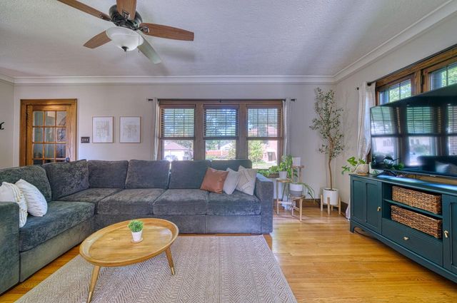 426 N 70th STREET, Wauwatosa, WI 53213