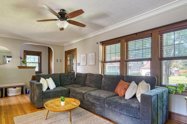 426 N 70th STREET, Wauwatosa, WI 53213