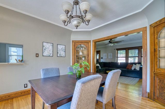 426 N 70th STREET, Wauwatosa, WI 53213