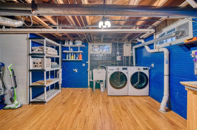 426 N 70th STREET, Wauwatosa, WI 53213