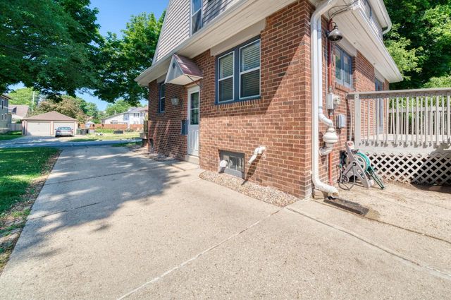 426 N 70th STREET, Wauwatosa, WI 53213