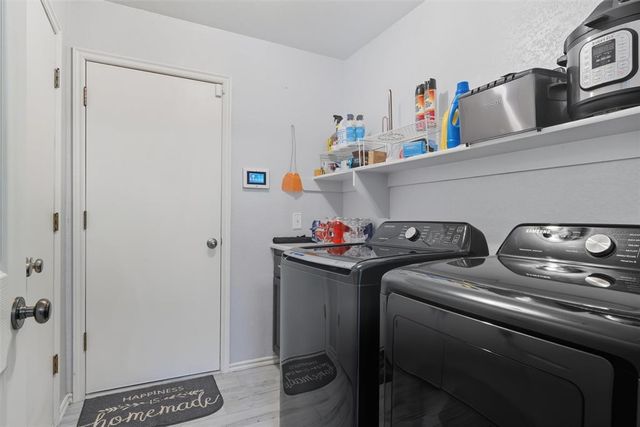 2520 Port Rush Drive, Moore, OK 73160