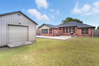 2520 Port Rush Drive, Moore, OK 73160