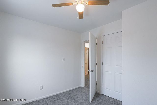 2121 Airport Highway, Toledo, OH 43609