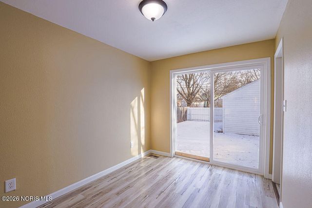 2121 Airport Highway, Toledo, OH 43609